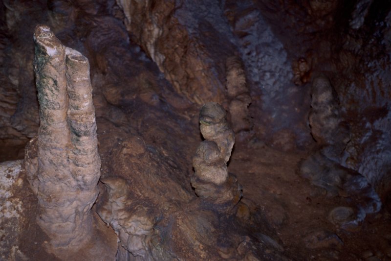 347-09.jpg - und stalagmiten
