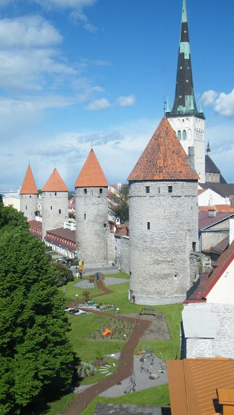 DSCF5190.jpg - Tallinn -    Nunnade tagune, Loewenschede, Kölismae, Plate torn